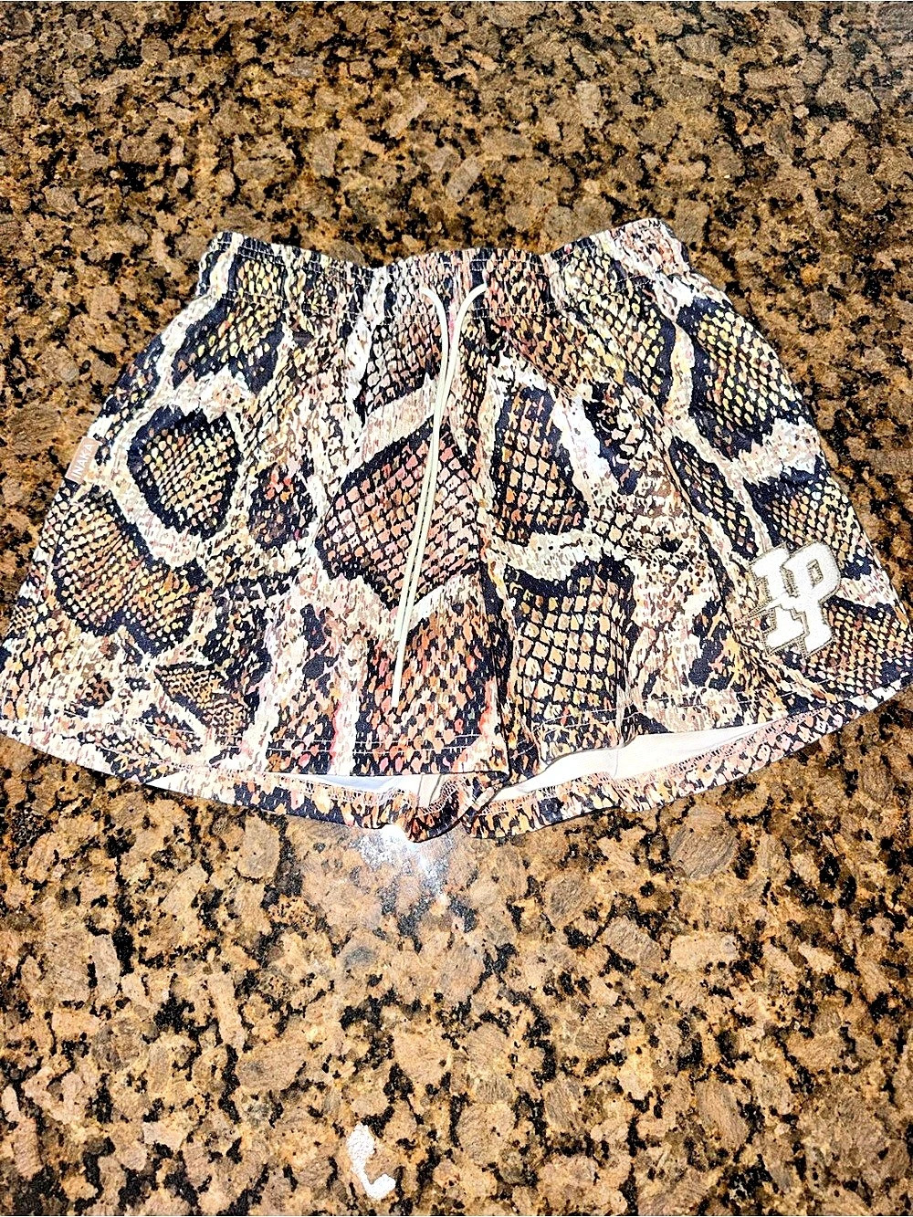 Inaka Power Women's Animal Print Shorts Size Medium